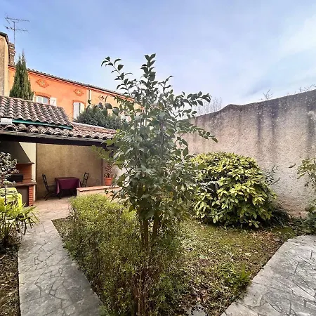La Maison De Charles Holiday home *
